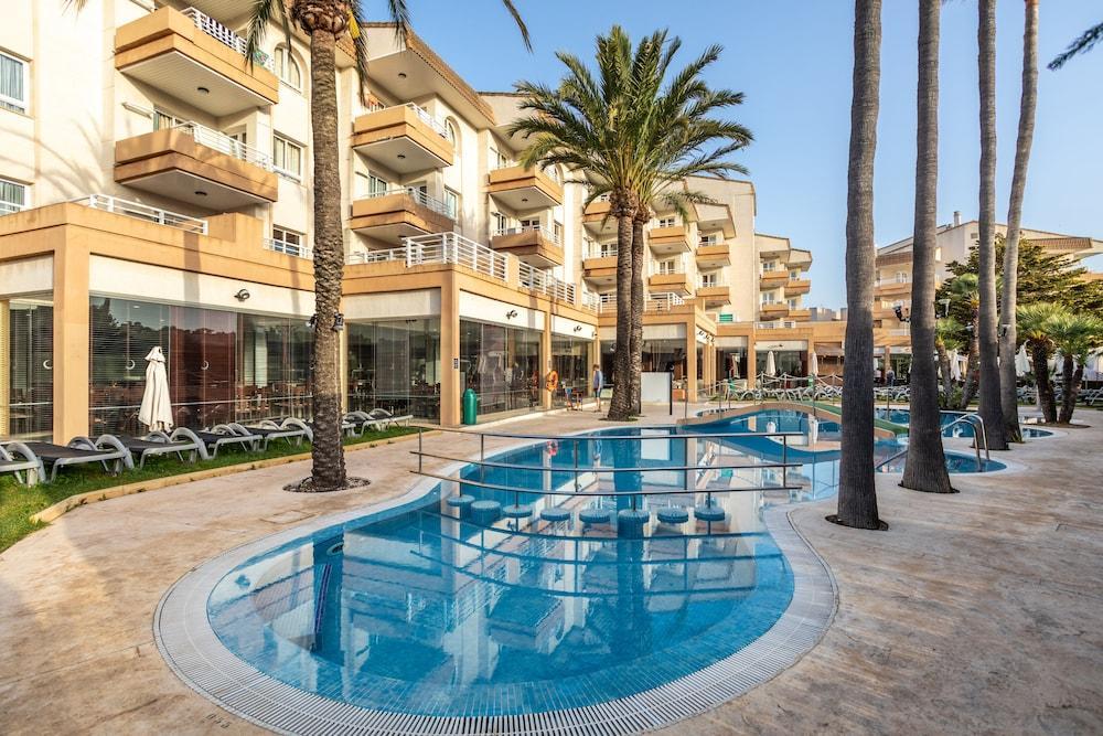 Hotel Illot Suites Cala Ratjada  Exterior foto
