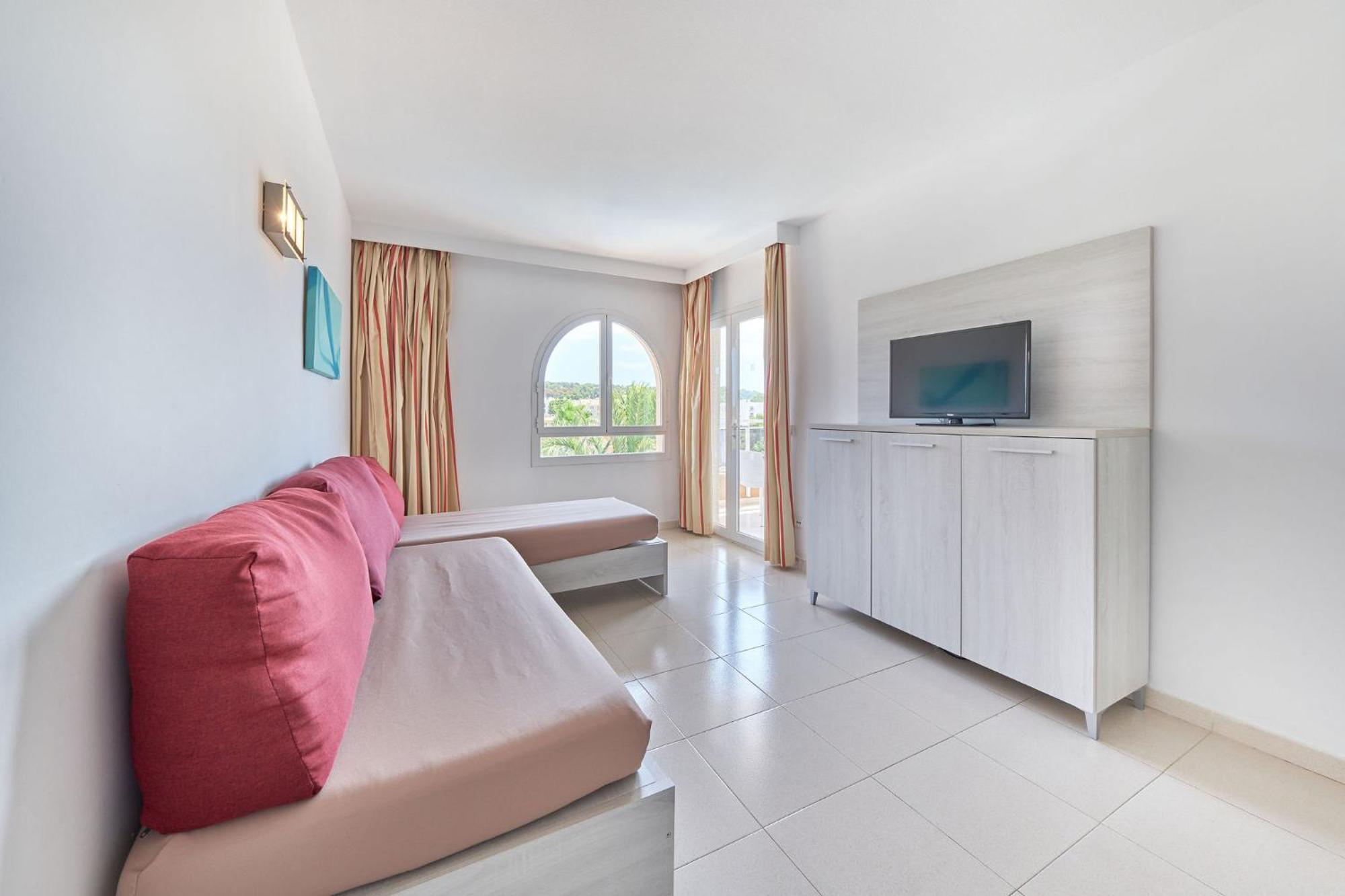 Hotel Illot Suites Cala Ratjada  Exterior foto