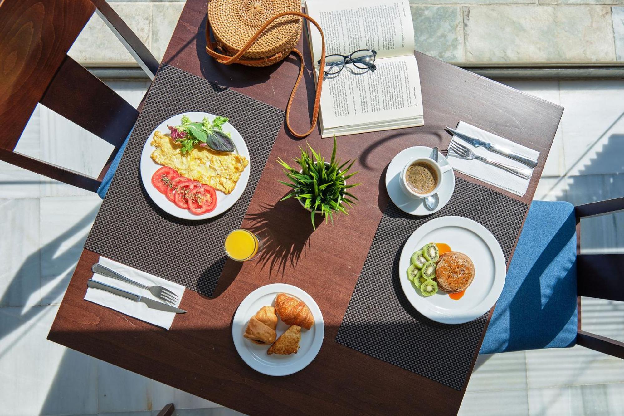 Hotel Illot Suites Cala Ratjada  Exterior foto