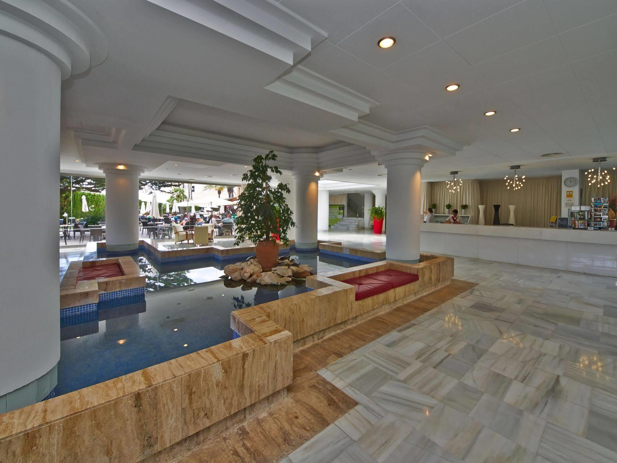 Hotel Illot Suites Cala Ratjada  Exterior foto